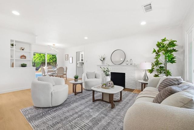 245 E 40th Avenue, San Mateo, CA 94403