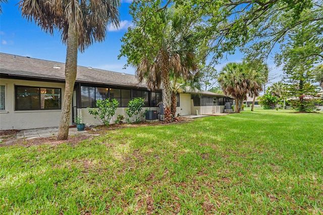 1208 HIGHLAND AVENUE SE 121, Largo, FL 33771