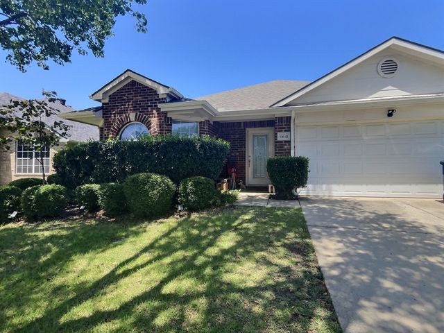 11641 Aspen Creek Drive, Fort Worth, TX 76244