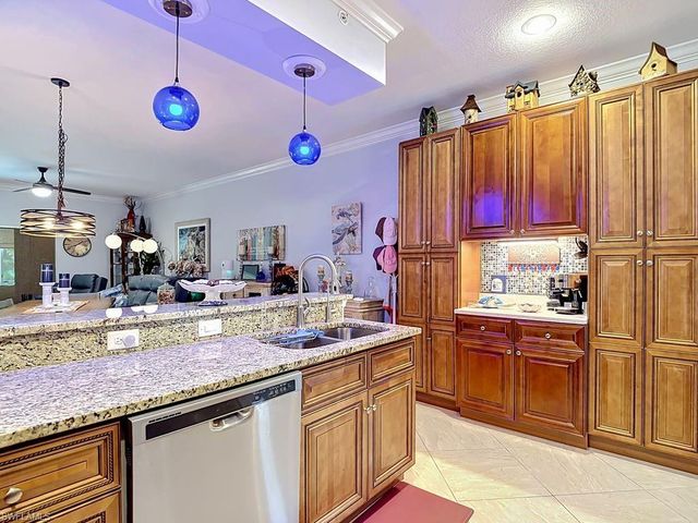 1051 Winding Pines CIR 105, Cape Coral, FL 33909