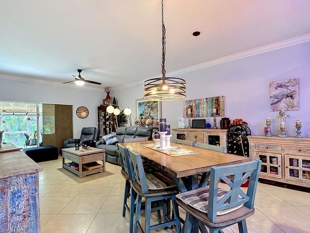 1051 Winding Pines CIR 105, Cape Coral, FL 33909