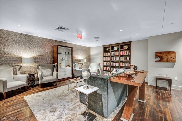 8255 Las Vegas Boulevard 719, Las Vegas, NV 89123