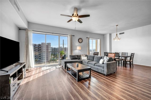 8255 Las Vegas Boulevard 719, Las Vegas, NV 89123