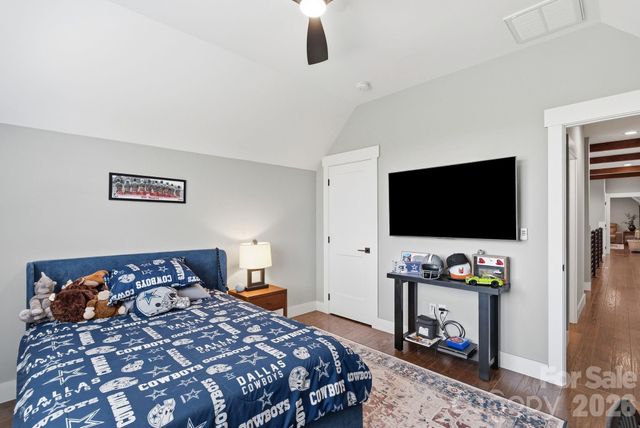 90 Gracie Lane, Weaverville, NC 28787