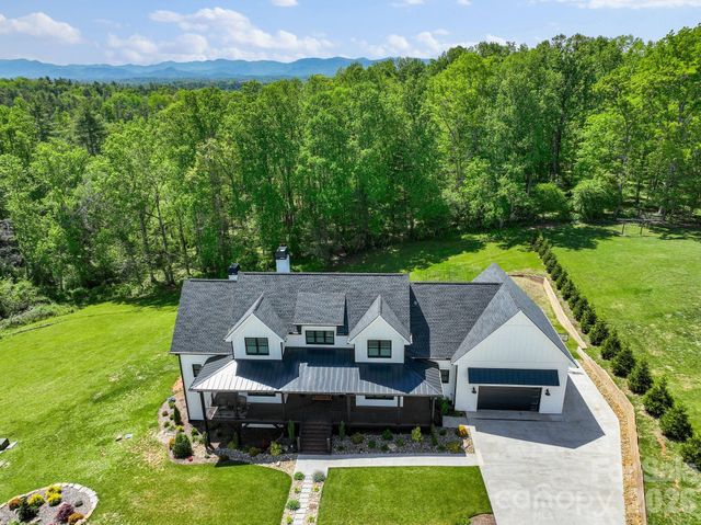 90 Gracie Lane, Weaverville, NC 28787