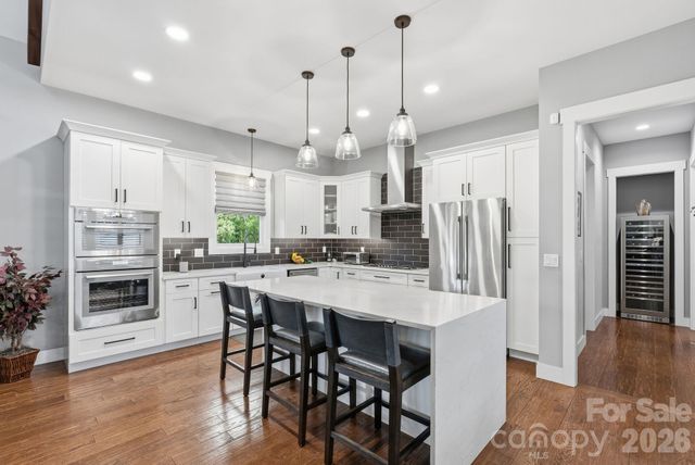 90 Gracie Lane, Weaverville, NC 28787