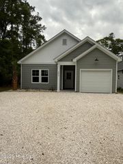 3572 Windy Point Road, Supply, NC 28462