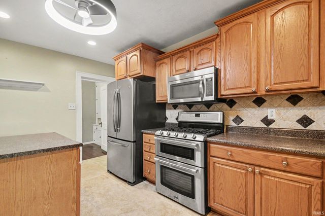 24567 Brick Road, South Bend, IN 46628