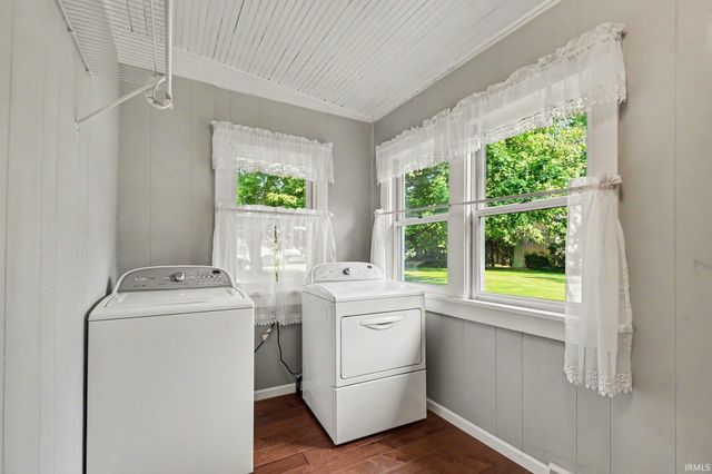 24567 Brick Road, South Bend, IN 46628