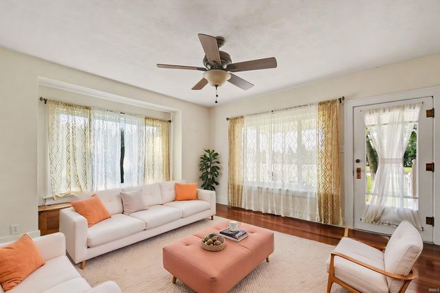 24567 Brick Road, South Bend, IN 46628