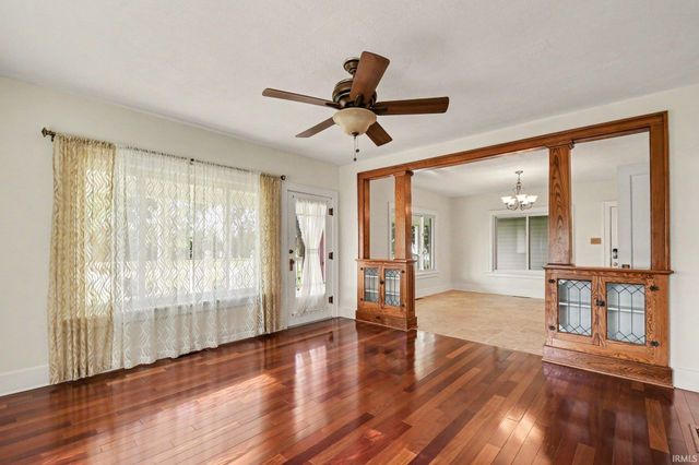 24567 Brick Road, South Bend, IN 46628