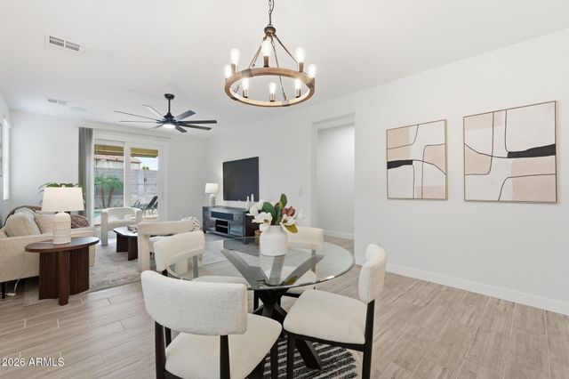 2307 W KRISTINA Avenue, San Tan Valley, AZ 85144