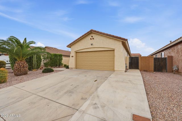 2307 W KRISTINA Avenue, San Tan Valley, AZ 85144