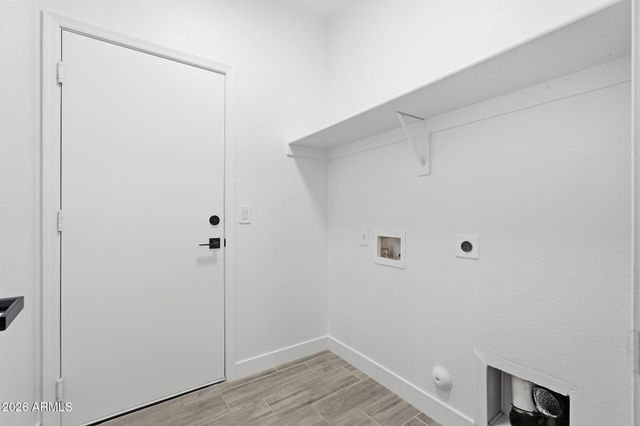 2307 W KRISTINA Avenue, San Tan Valley, AZ 85144