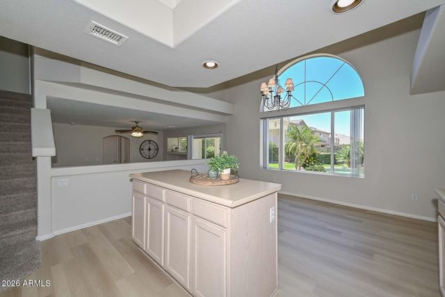 9715 W SUNNYSLOPE Lane, Peoria, AZ 85345
