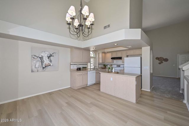 9715 W SUNNYSLOPE Lane, Peoria, AZ 85345