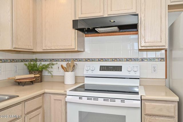9715 W SUNNYSLOPE Lane, Peoria, AZ 85345