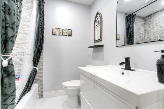 13351 SW 59th Ter, Miami, FL 33183