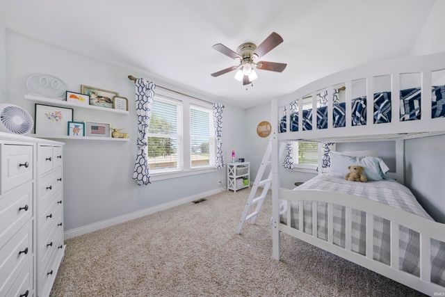 8733 New Harmony Road, Evansville, IN 47720