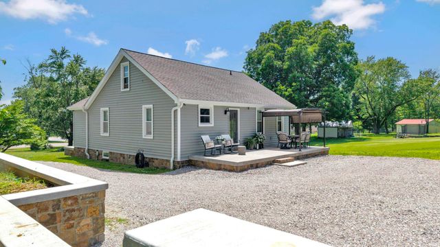 8733 New Harmony Road, Evansville, IN 47720