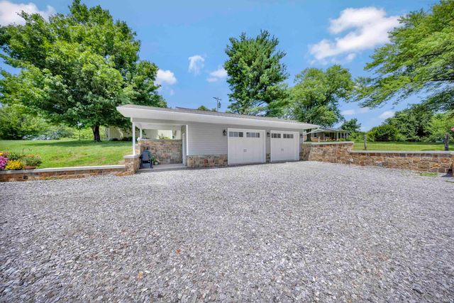 8733 New Harmony Road, Evansville, IN 47720