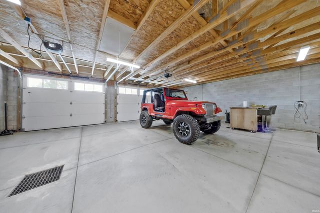 8733 New Harmony Road, Evansville, IN 47720