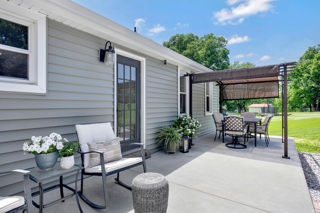 8733 New Harmony Road, Evansville, IN 47720