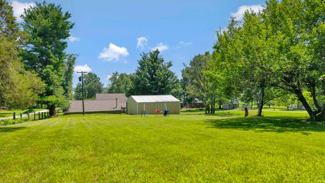 8733 New Harmony Road, Evansville, IN 47720