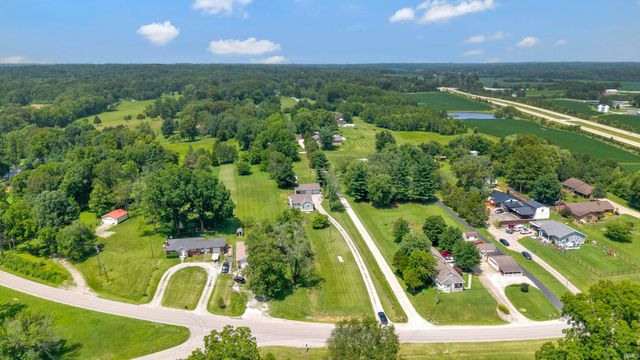 8733 New Harmony Road, Evansville, IN 47720