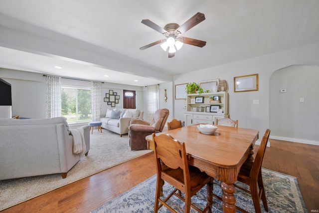 8733 New Harmony Road, Evansville, IN 47720