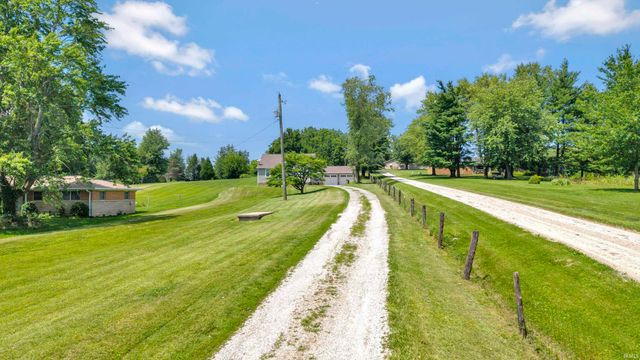 8733 New Harmony Road, Evansville, IN 47720