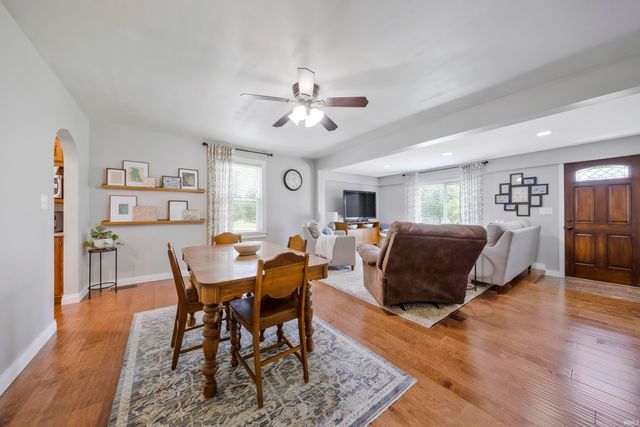 8733 New Harmony Road, Evansville, IN 47720