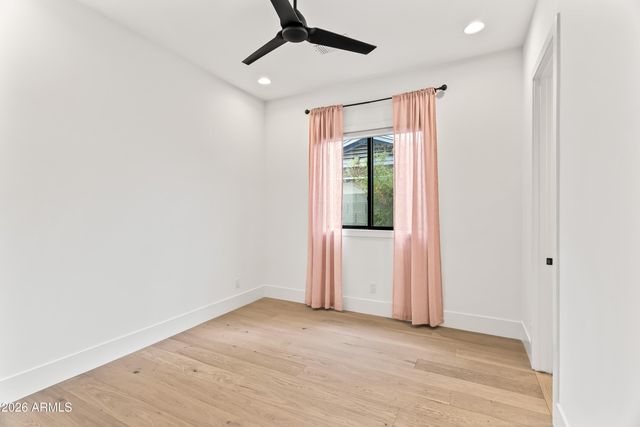5513 E VERDE Lane, Phoenix, AZ 85018