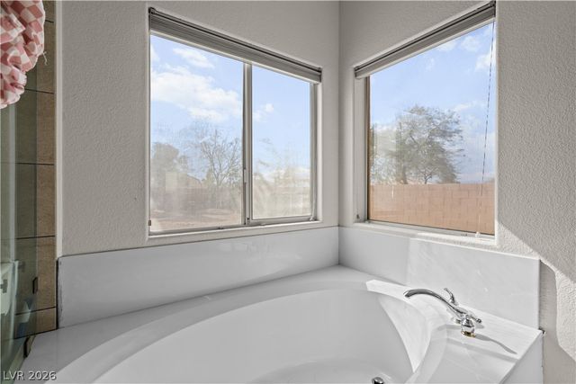 6647 Isolated Avenue, Las Vegas, NV 89110