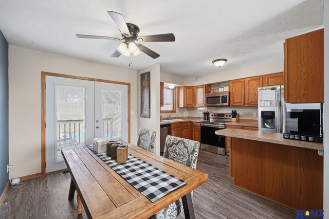 2111 NW 55th Street, Lincoln, NE 68528