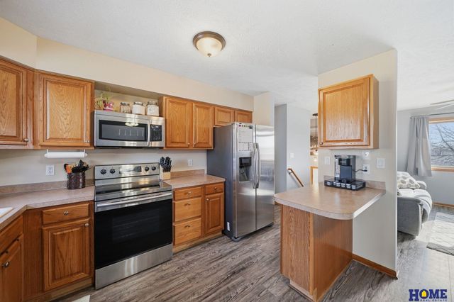 2111 NW 55th Street, Lincoln, NE 68528