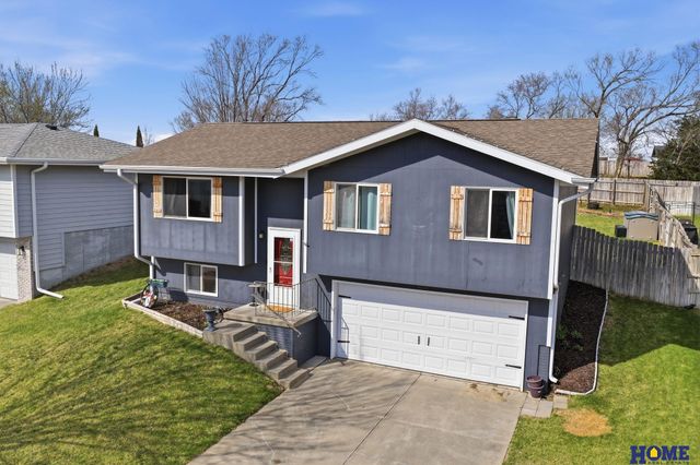 2111 NW 55th Street, Lincoln, NE 68528