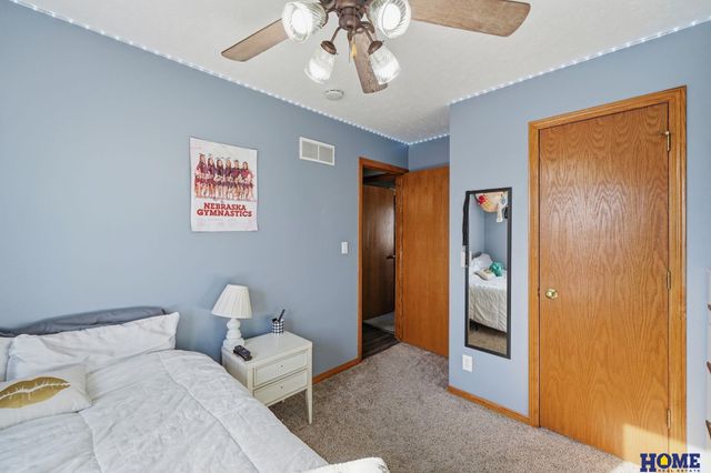 2111 NW 55th Street, Lincoln, NE 68528