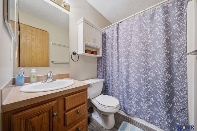 2111 NW 55th Street, Lincoln, NE 68528