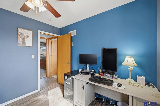 2111 NW 55th Street, Lincoln, NE 68528