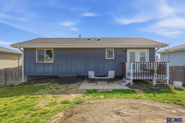 2111 NW 55th Street, Lincoln, NE 68528