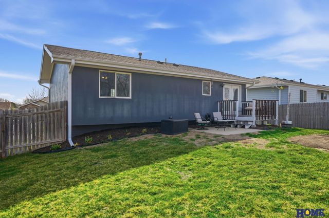 2111 NW 55th Street, Lincoln, NE 68528