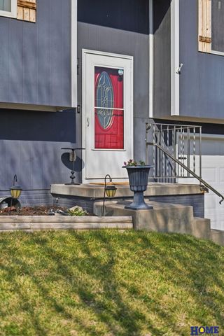 2111 NW 55th Street, Lincoln, NE 68528