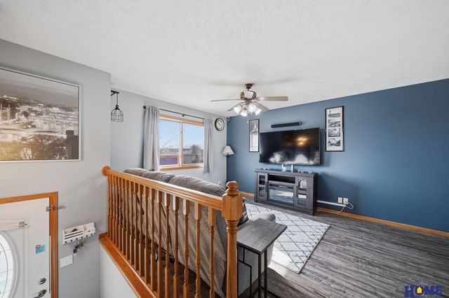 2111 NW 55th Street, Lincoln, NE 68528