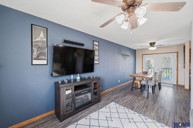 2111 NW 55th Street, Lincoln, NE 68528