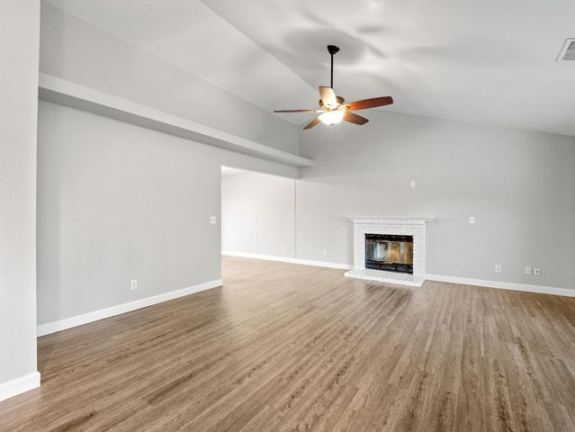 1650 Fir Avenue, Clovis, CA 93611