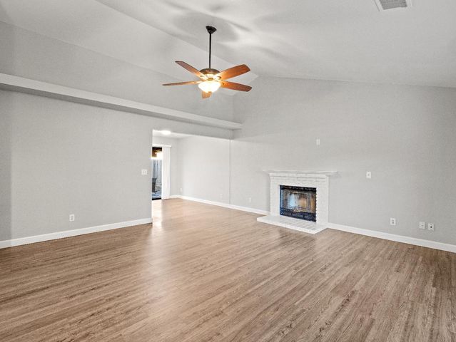 1650 Fir Avenue, Clovis, CA 93611