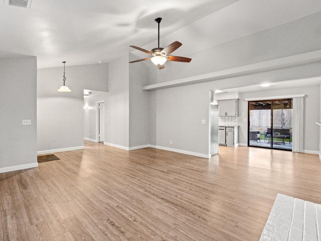 1650 Fir Avenue, Clovis, CA 93611