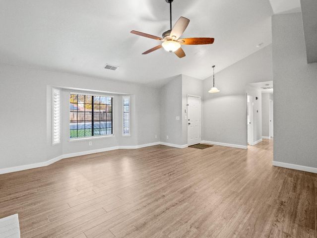 1650 Fir Avenue, Clovis, CA 93611