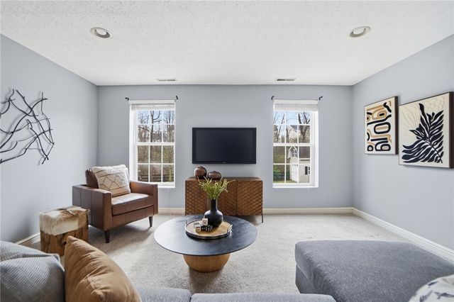 5290 Poets Way, Liberty Twp, OH 45011